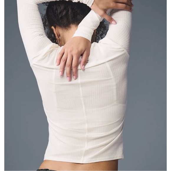 Alo Yoga Ribbed Sea Coast Long Sleeve in Steel Grey size XS- work once - Picture 5 of 8